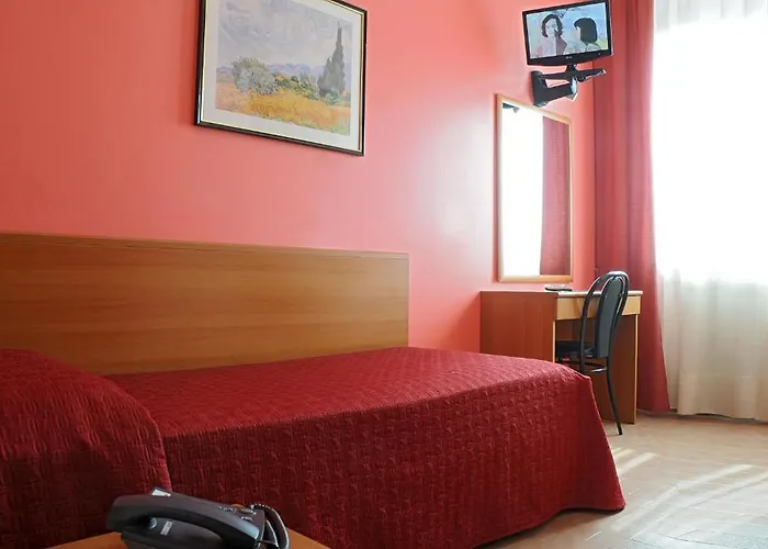Rosy Otel 2*