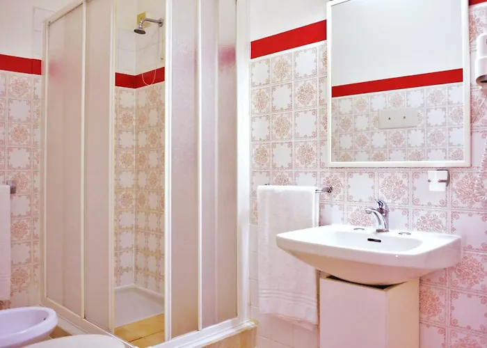 Rosy Otel